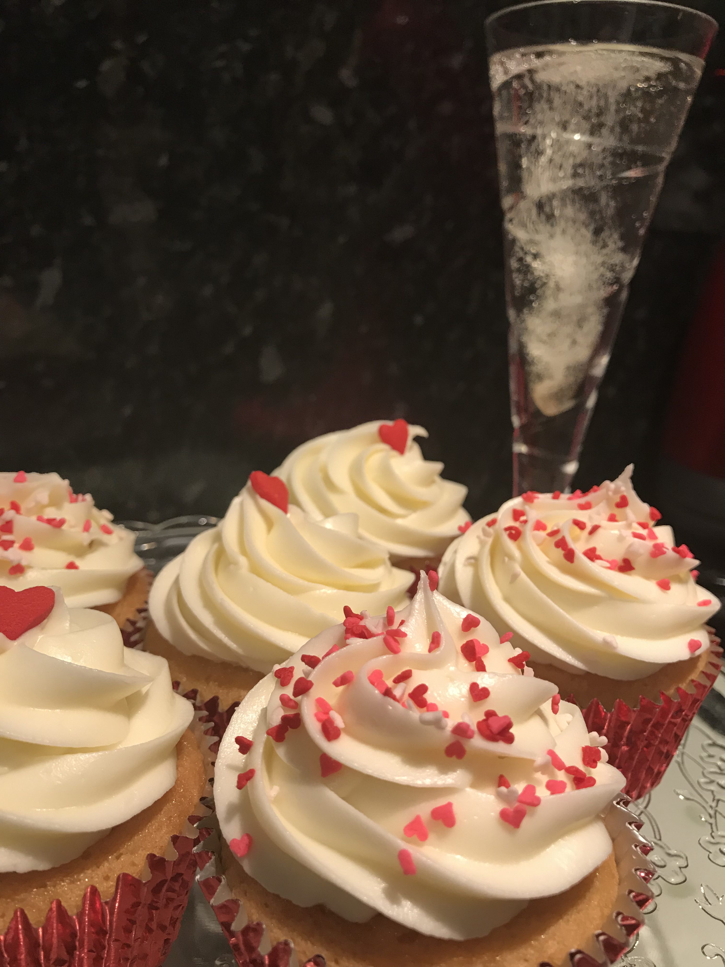 Valentine Prosecco Cupcakes